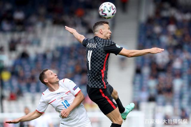 丹麦完胜阿根廷,科瓦契奇高光表现 丹麦完胜阿根廷,科瓦契奇高光表现