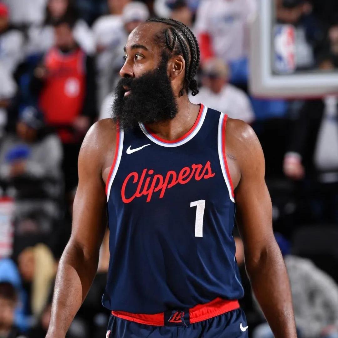 马刺翻盘76人,哈登打破历史纪录 马刺翻盘76人,哈登打破历史纪录