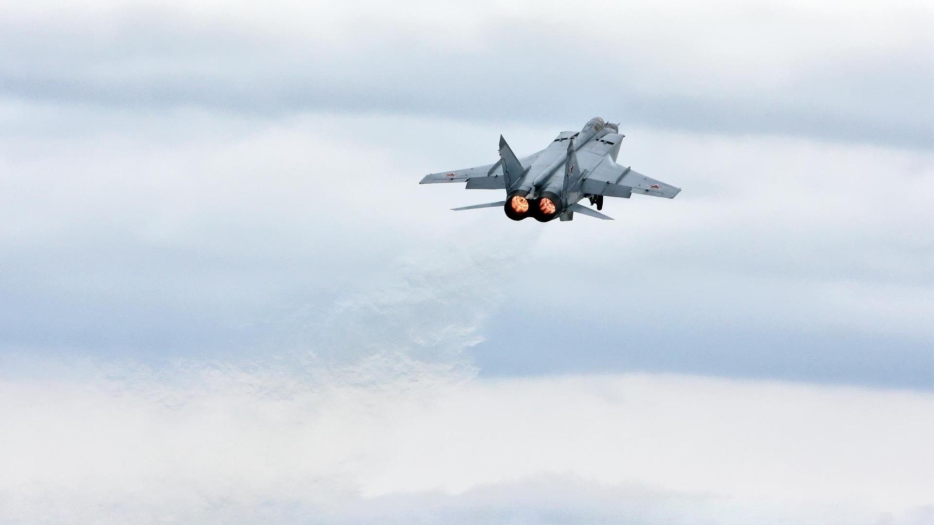 指针与战场，当若日尼奥的精确定位，遇上乌克兰胜利的陨星