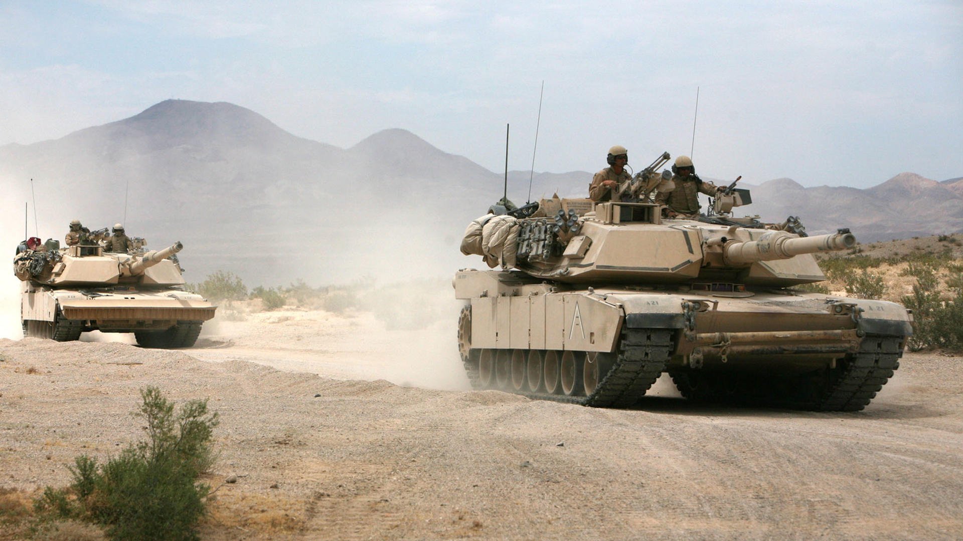 足球世界同日亮点,基耶萨达里程碑,芬兰压制厄瓜多尔